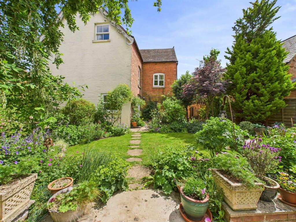 Hillcrest House, Husbands Bosworth