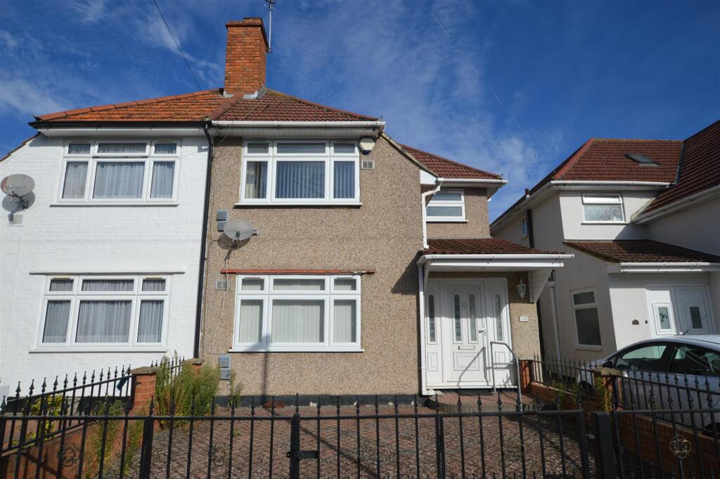 18 Roseville Avenue.JPG