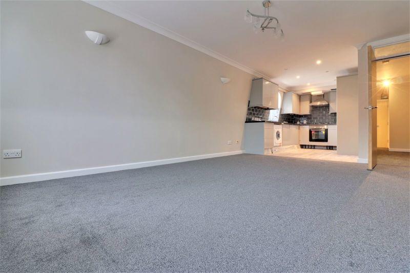 Lounge/Kitchen