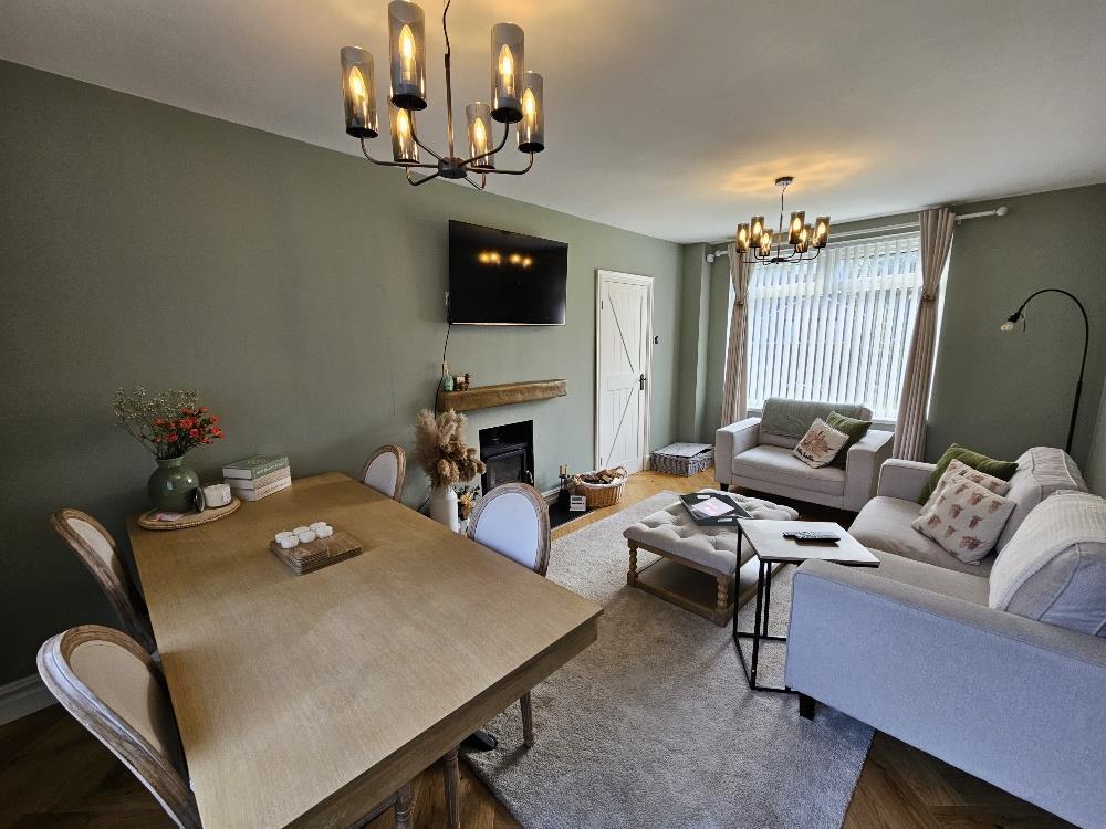 Open-plan Living/Dining Room