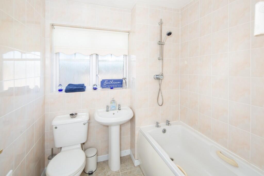 2nd Floor Bathroom