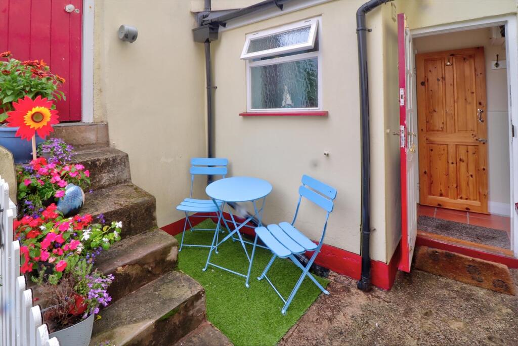 Outside space ii.jpg