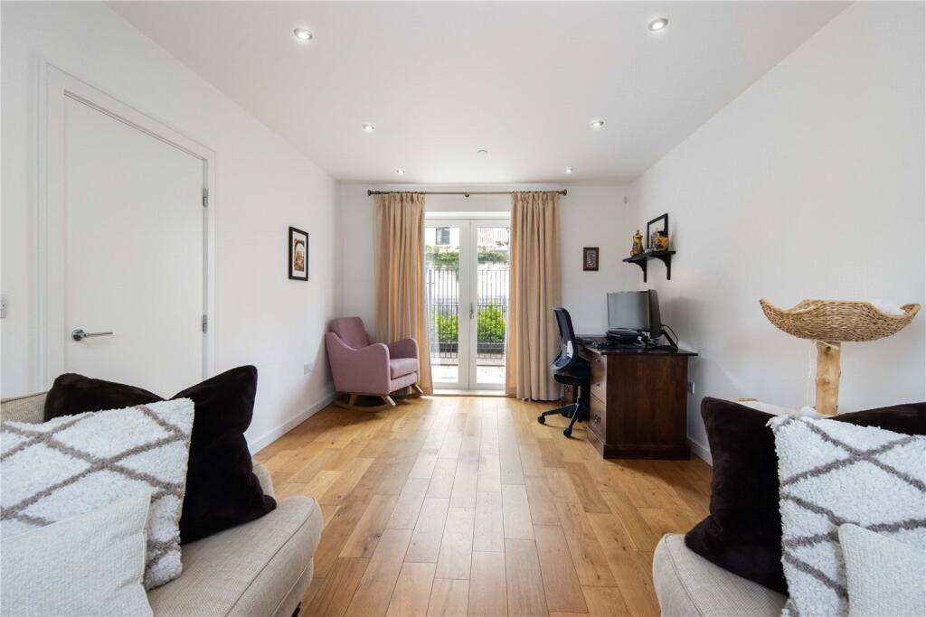 Living Area View 4