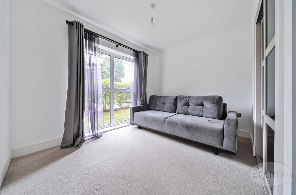 b4bda4eb-5264-45d...