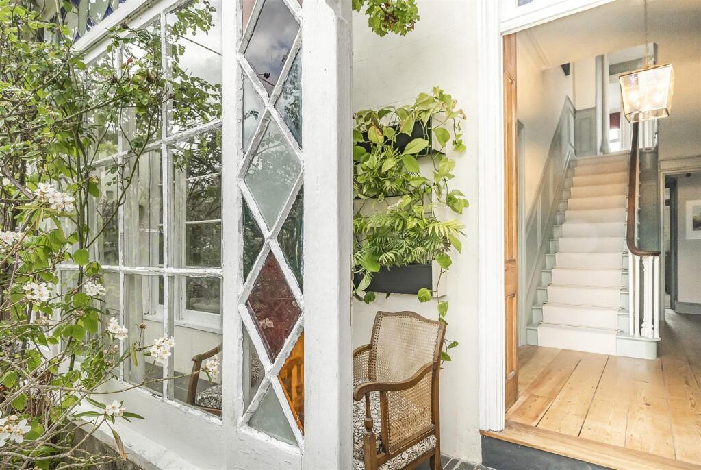 Conservatory into Hallway