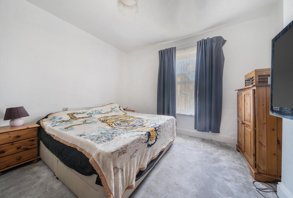 1304743-11-6842f2...