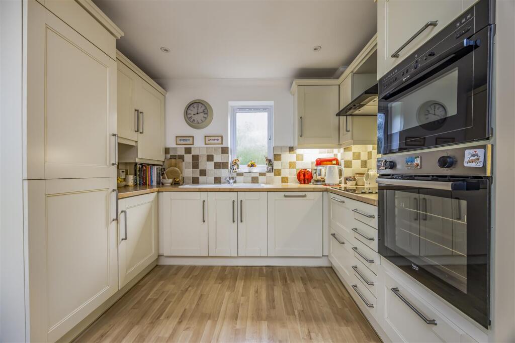 2 Stockwood Court, 19 St Winifred's Road, Bournemo
