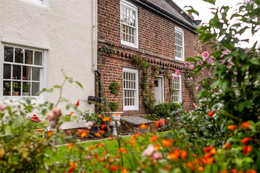 Constables -Church Farm House-130.jpg