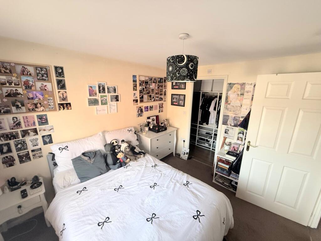 PHOTO-2025-08-15-20-19-48 17