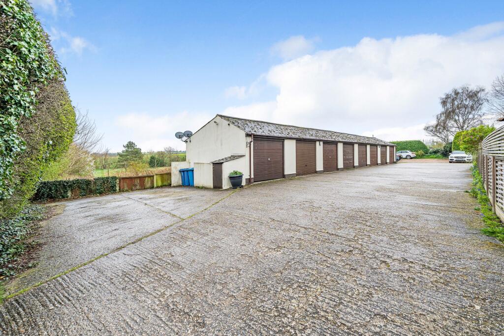 Garage &amp; Parking (1)