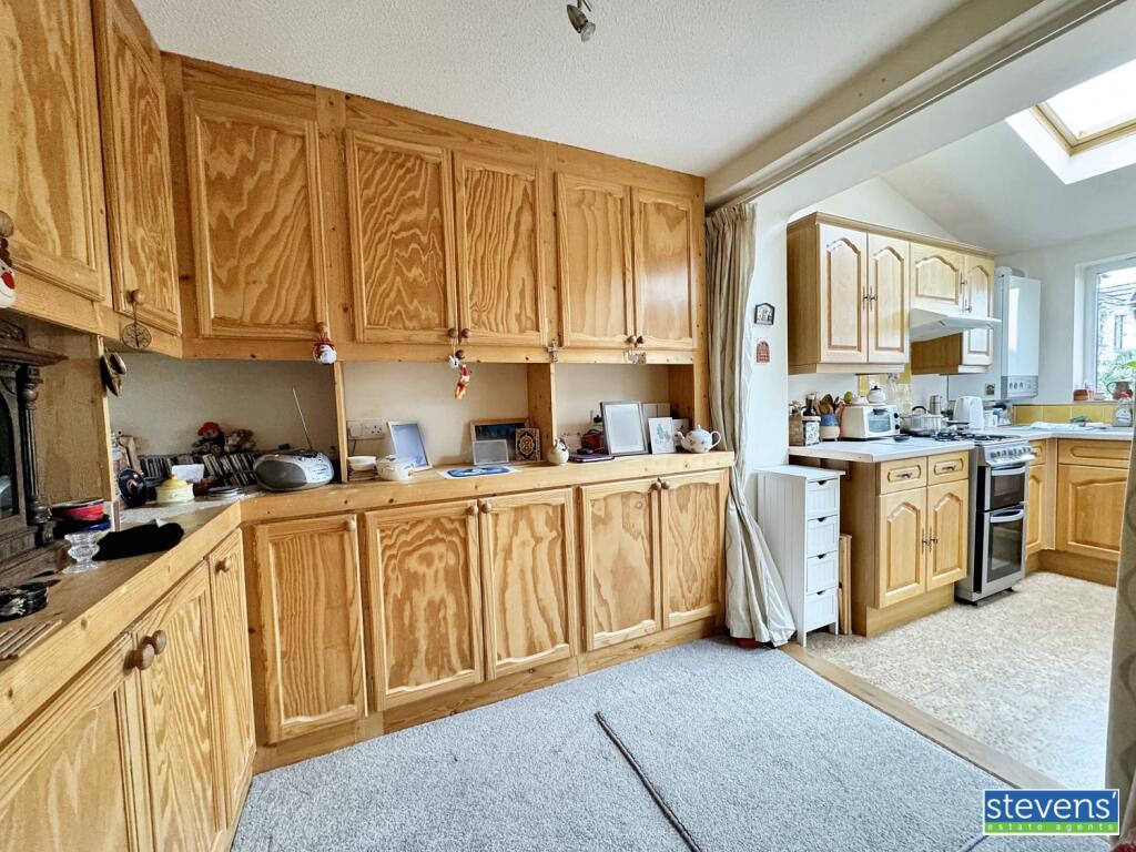 image00015_blurred (5)