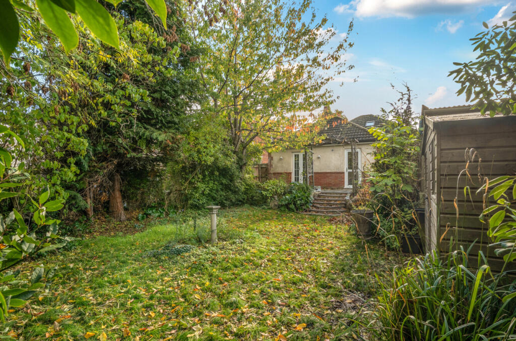 1370981-15-68fb63...