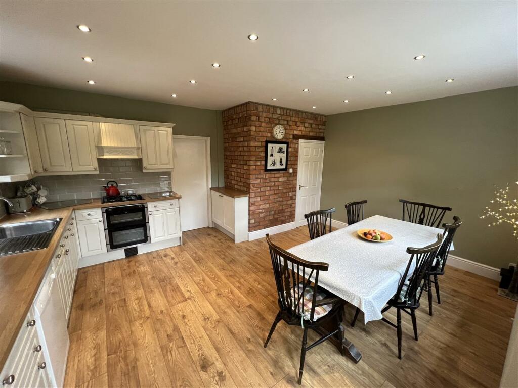 Kitchen C.JPG