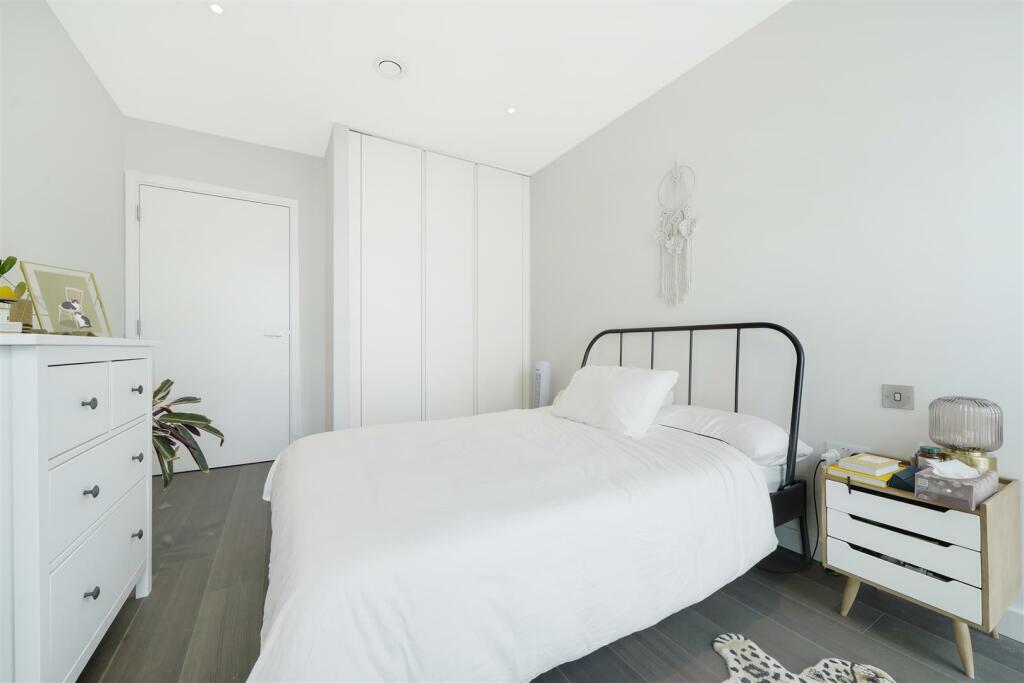 Flat 1202, 10 Cutter Lane - HUupDWgy9r4Q0PSISpYg.j