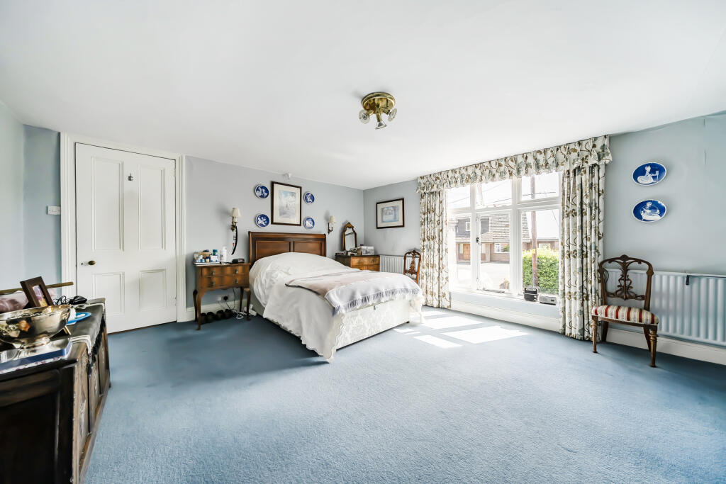 1316505-10-686eb8feab02a