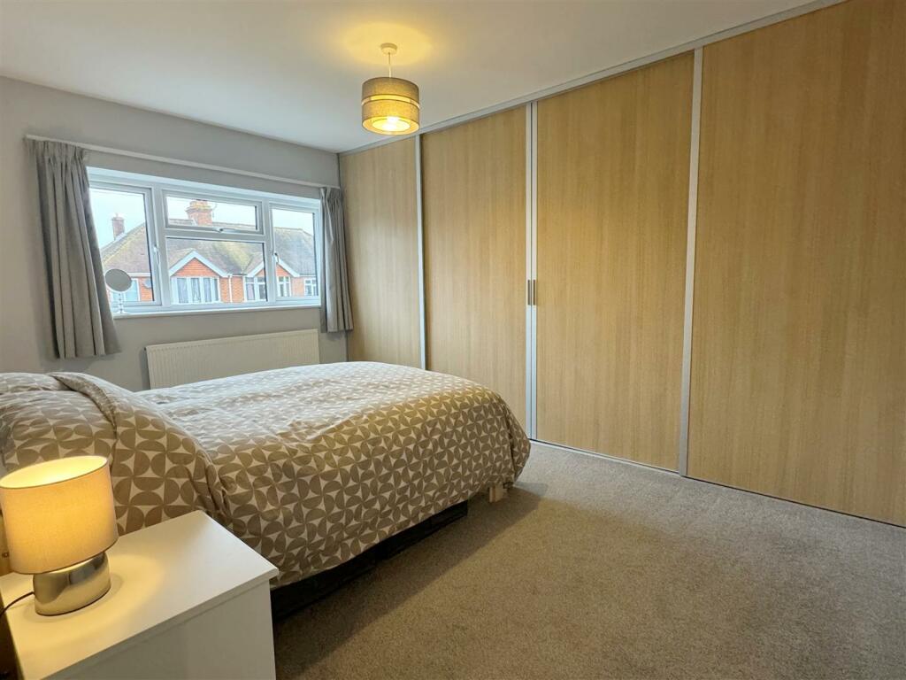 Bed 1.JPG