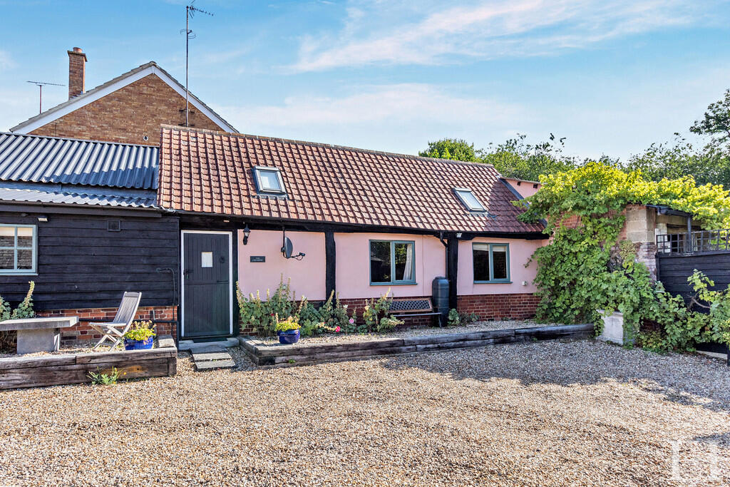 8658493-exteriorW...