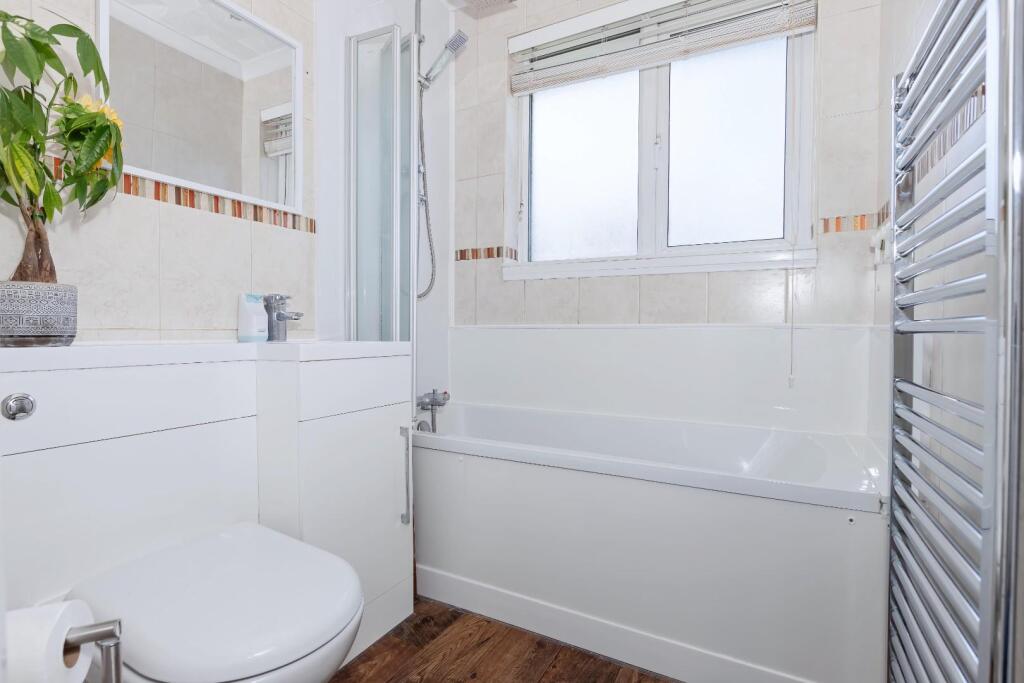 Drove Crescent_20.jpg