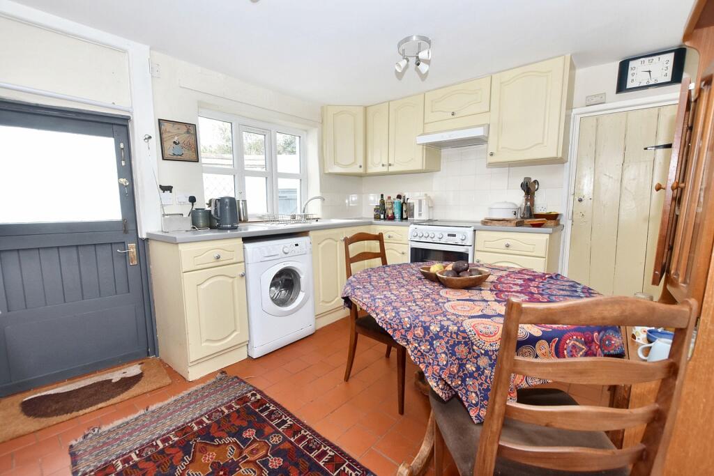 Kitchen/Breakfast Rm