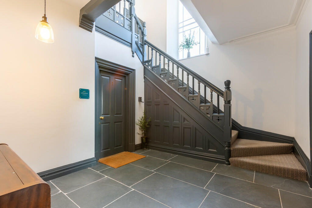 Shared entrance h...