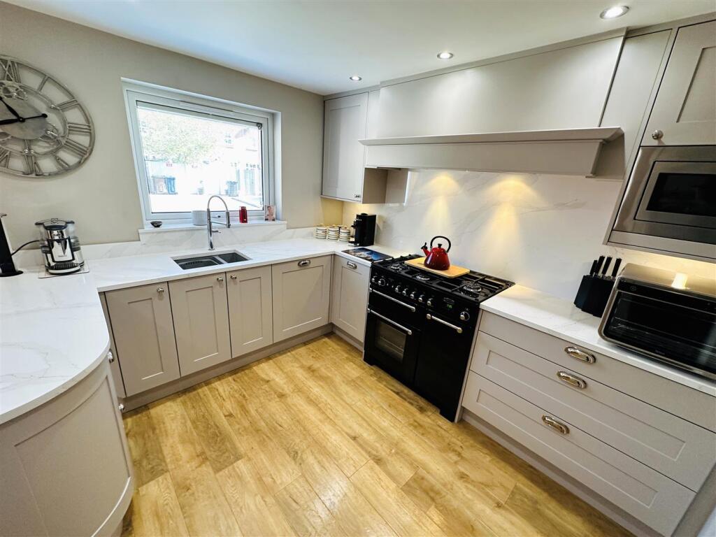 Kitchen Diner