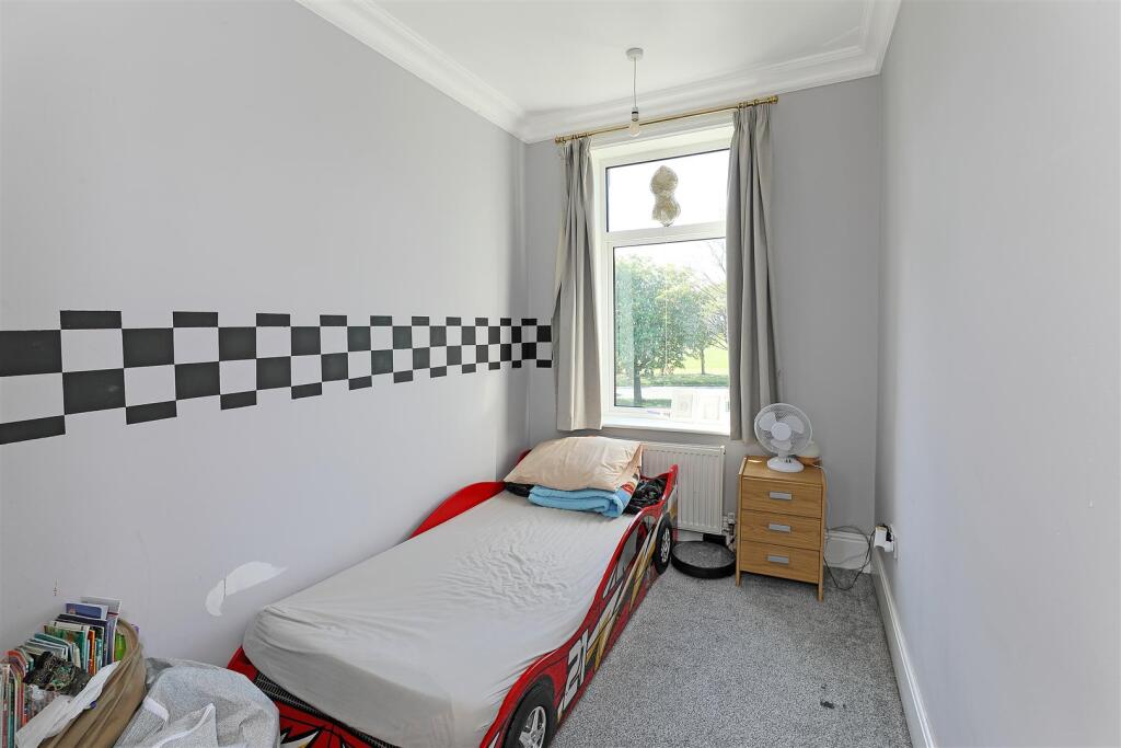 19 Savile Park.22.Photoneg.co.uk.jpg