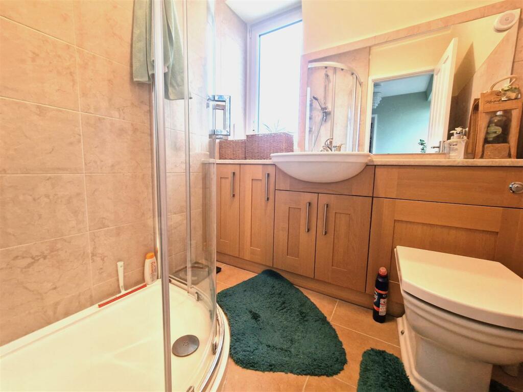 shower room.jpg