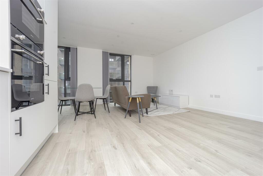 Living area              .jpg