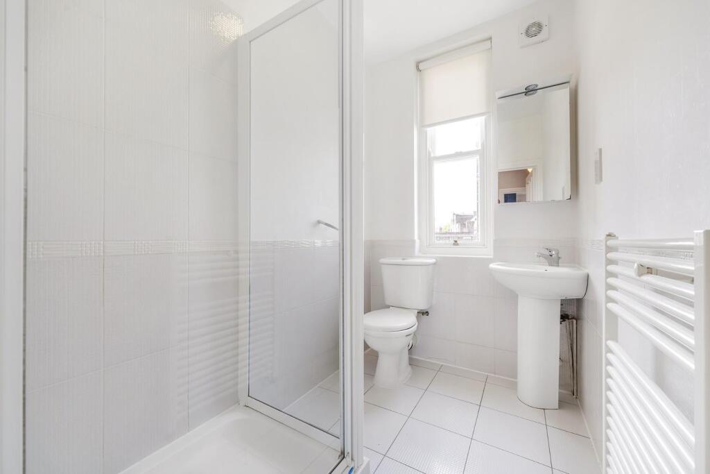 Bathroom.JPG
