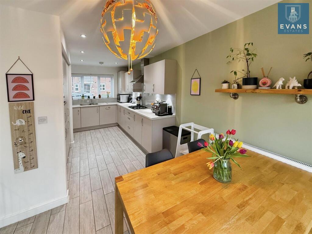 Kitchen Diner