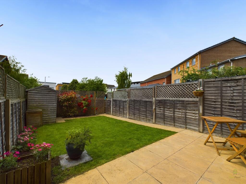 CAM03418G0-PR0088-STILL005