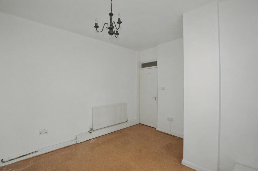 Flat 3, 36 Clanricarde Gardens, Notting Hill Gate, London, W2 4JW