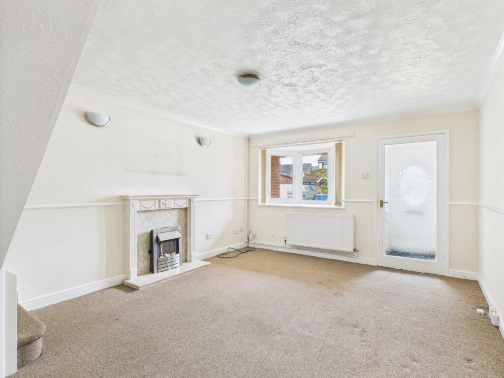 CAM03729G0-PR0059-STILL005