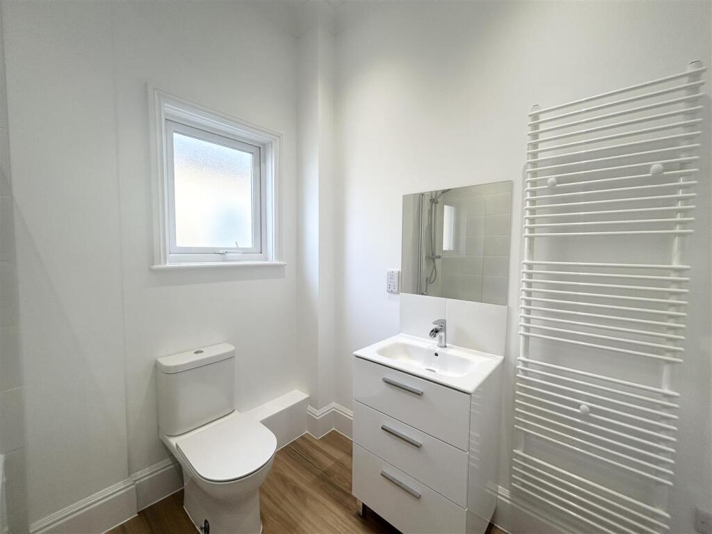 Bathroom.jpeg