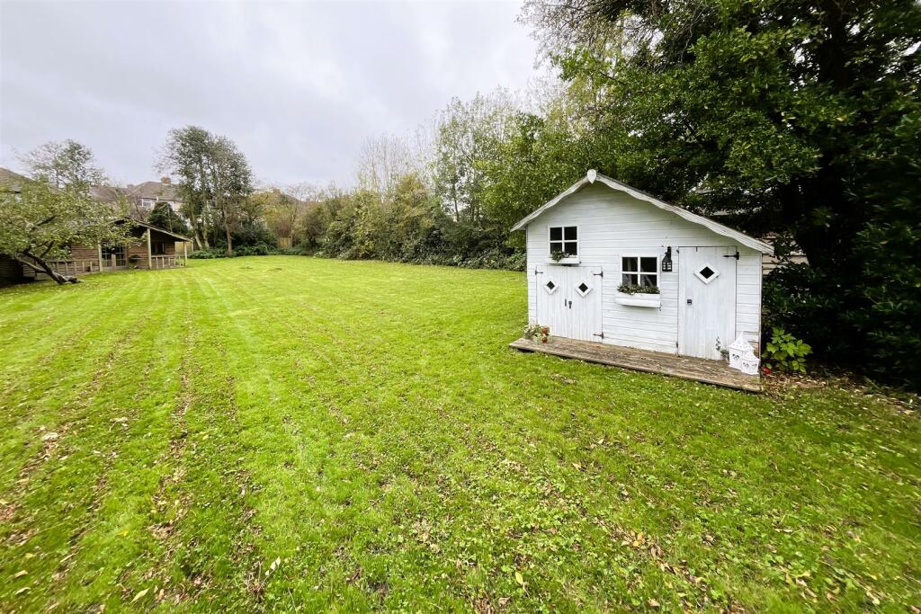 38 Middle Road, Kingswood, Bristol BS15 4XH House 