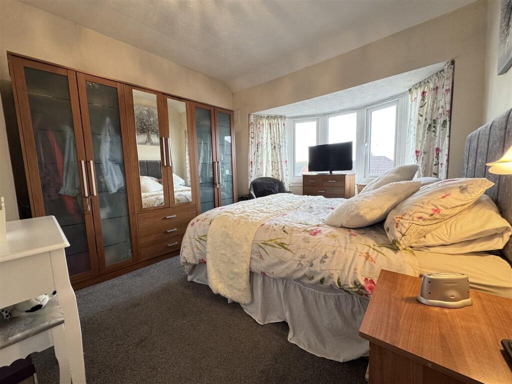 IMG_9875 (Large).JPG