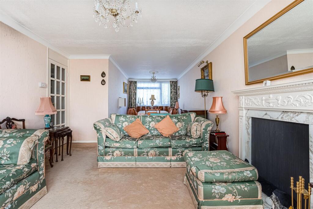 flat-well-house-banstead-113.jpg