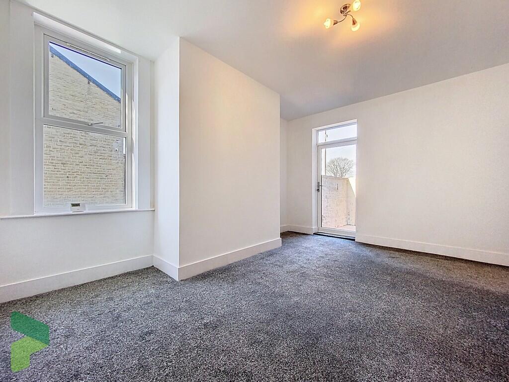 Living Room / Din...