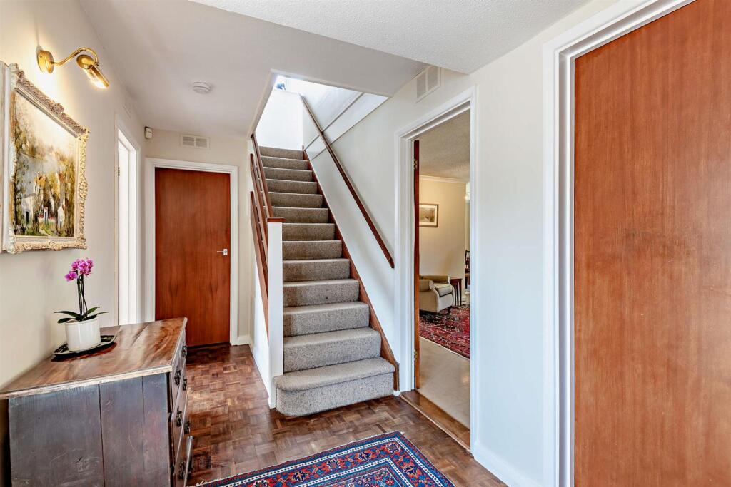 8660277-interior11-800.jpg