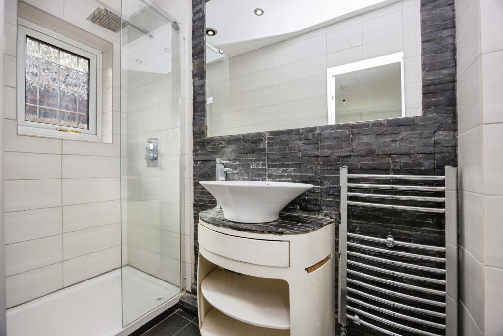 Salt Box Road, Guildford, Surrey, GU3