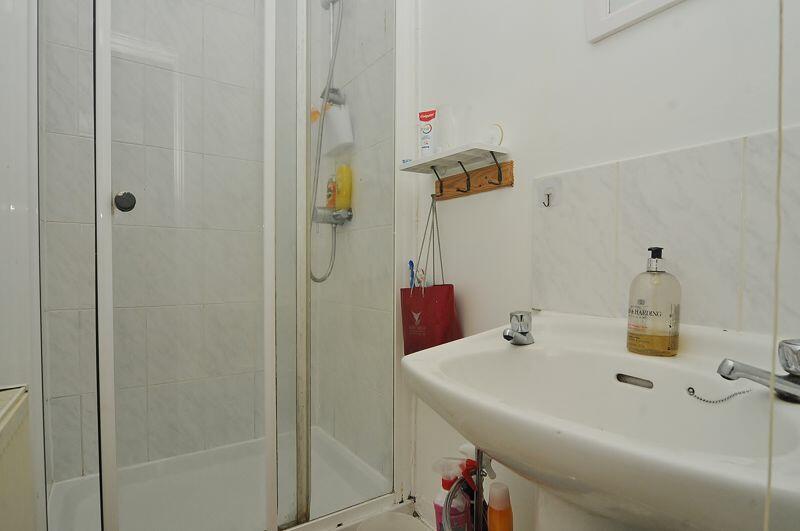 Shower Room2