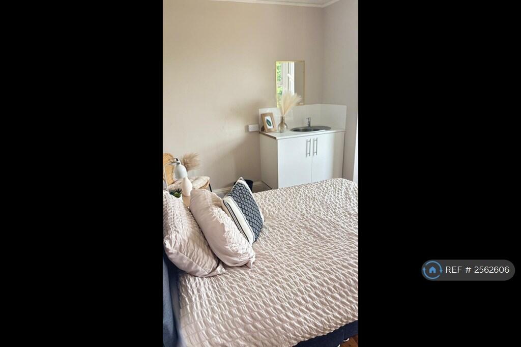 Room 18