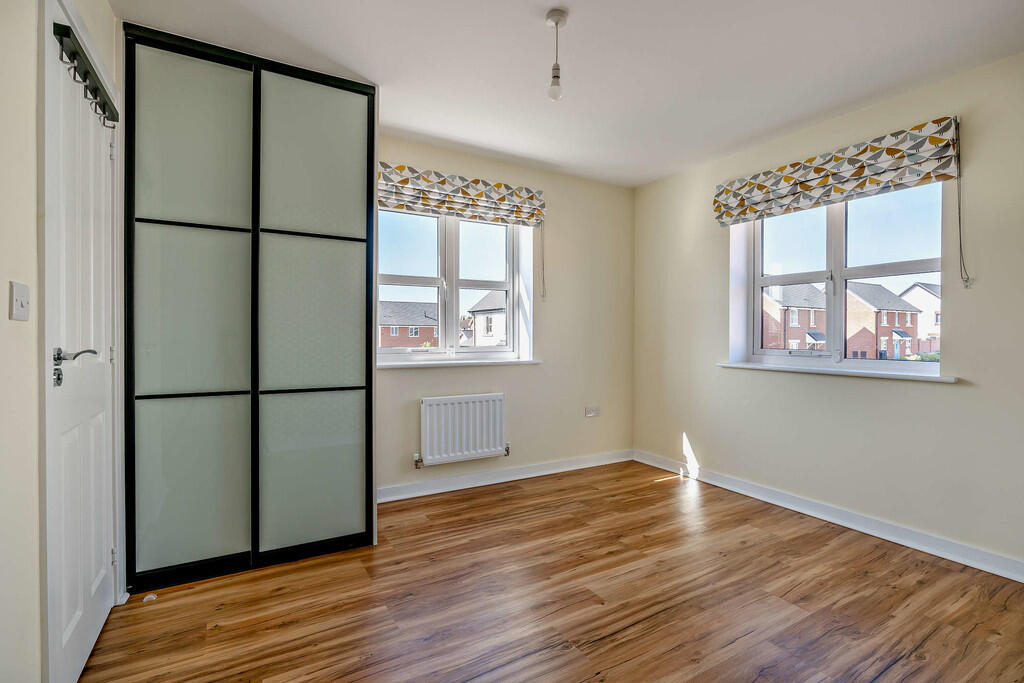 8646371-interior2...