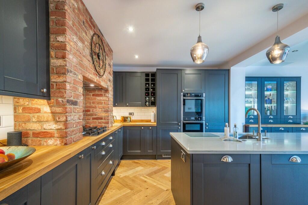 26 Oxford Street-...