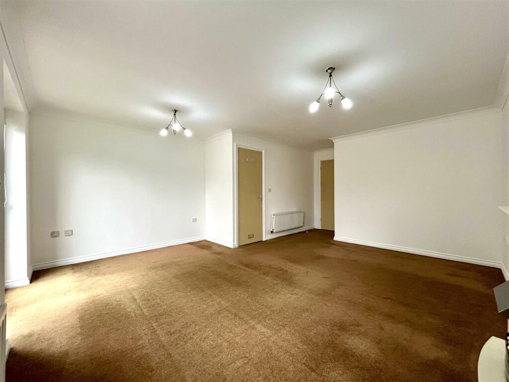 Living / Dining Area Aspect 2