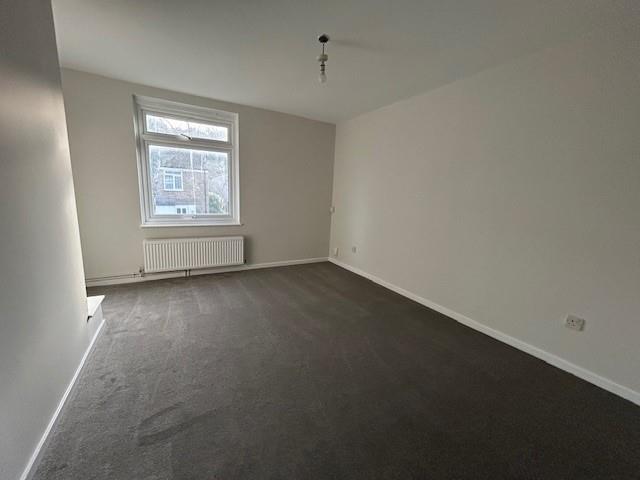 33 Claverdon bedroom 1.jpg
