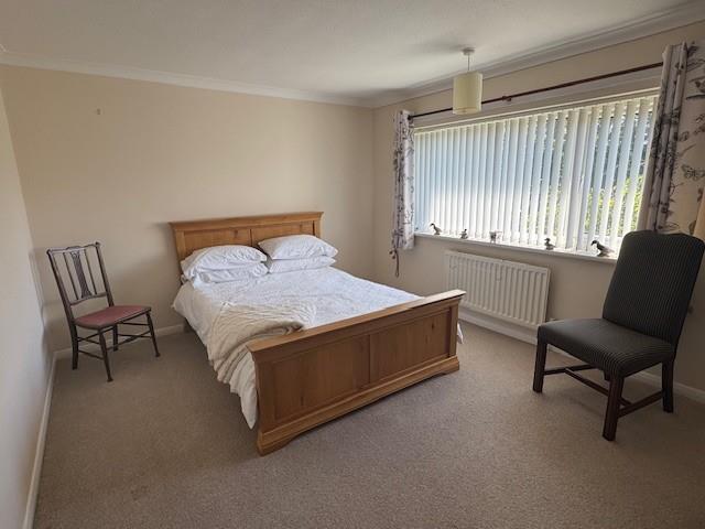 bed 2.jpg