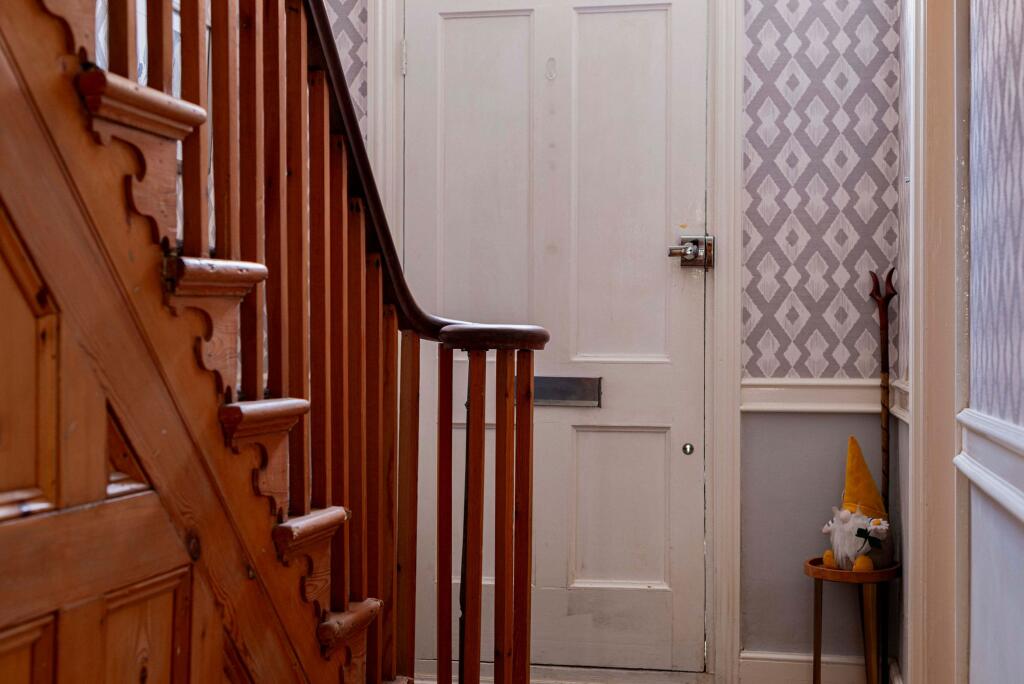 Entrance Hall (2)