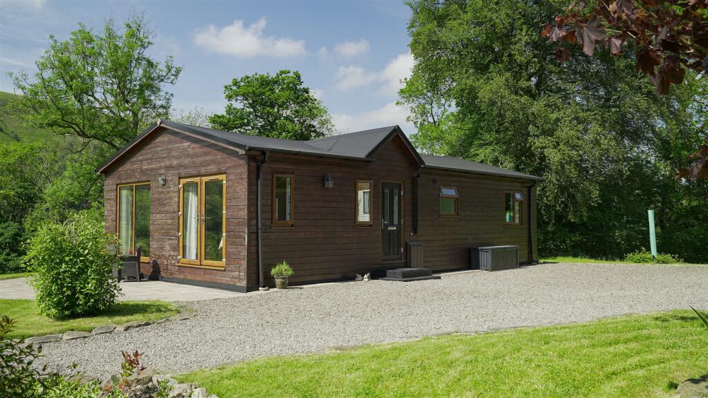 THE LODGE:
