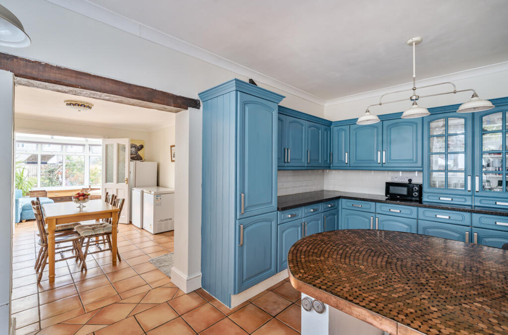 1345976-25-68b704...